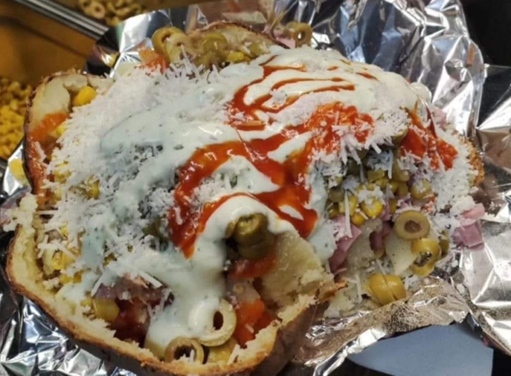 Ni hamburguesas ni perritos: este es el plato estrella para aguantar hasta el amanecer en el Carnaval