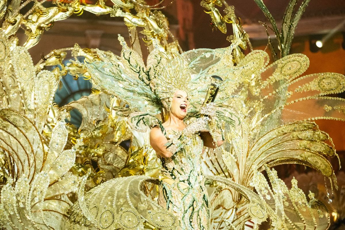 Dominga Jiménez Pérez, Reina de los Mayores del Carnaval de Santa Cruz 2026