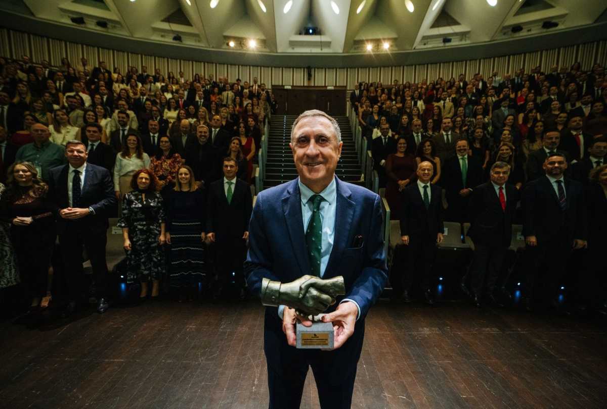Cajasiete rinde homenaje a su equipo humano en la convención anual de la entidad