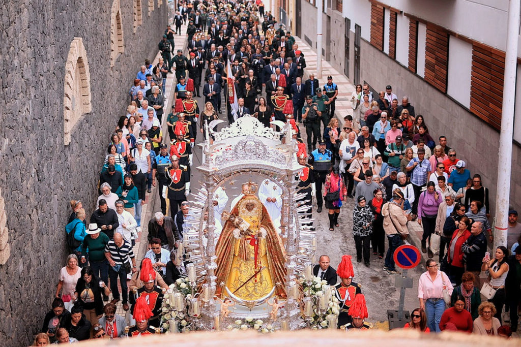 Candelaria celebra el día grande de la Patrona de Canarias