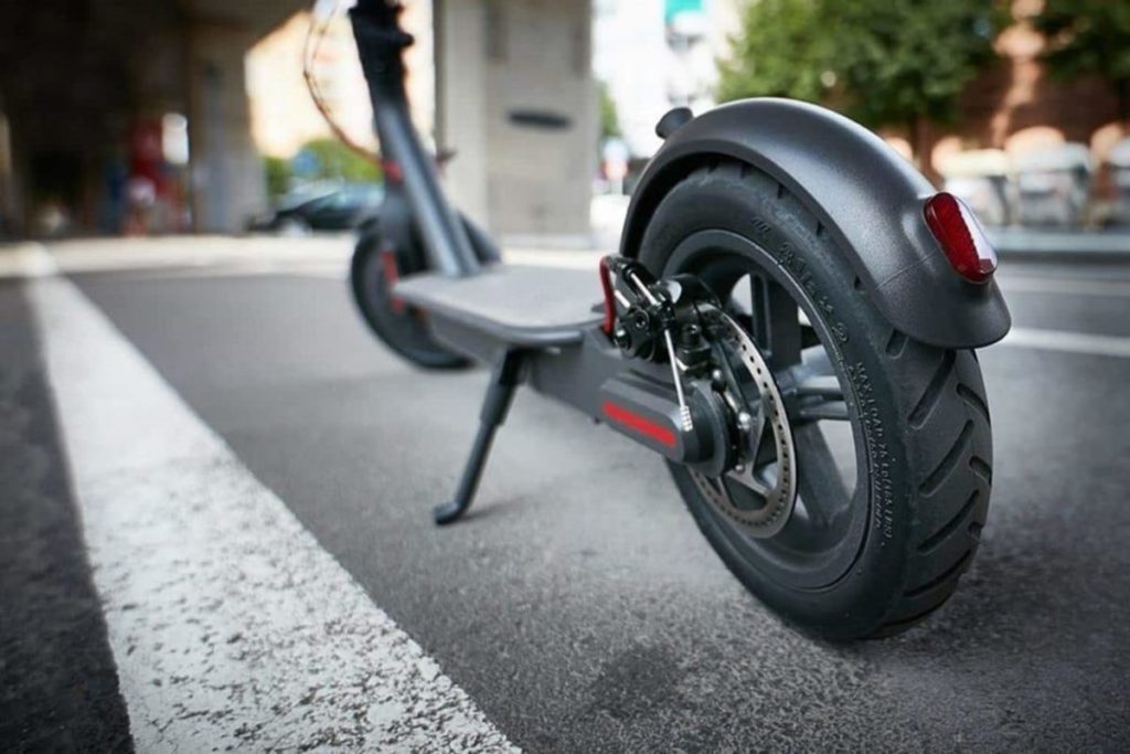 Cambio radical para los patinetes eléctricos: será obligatorio tener seguro, certificado y matrícula