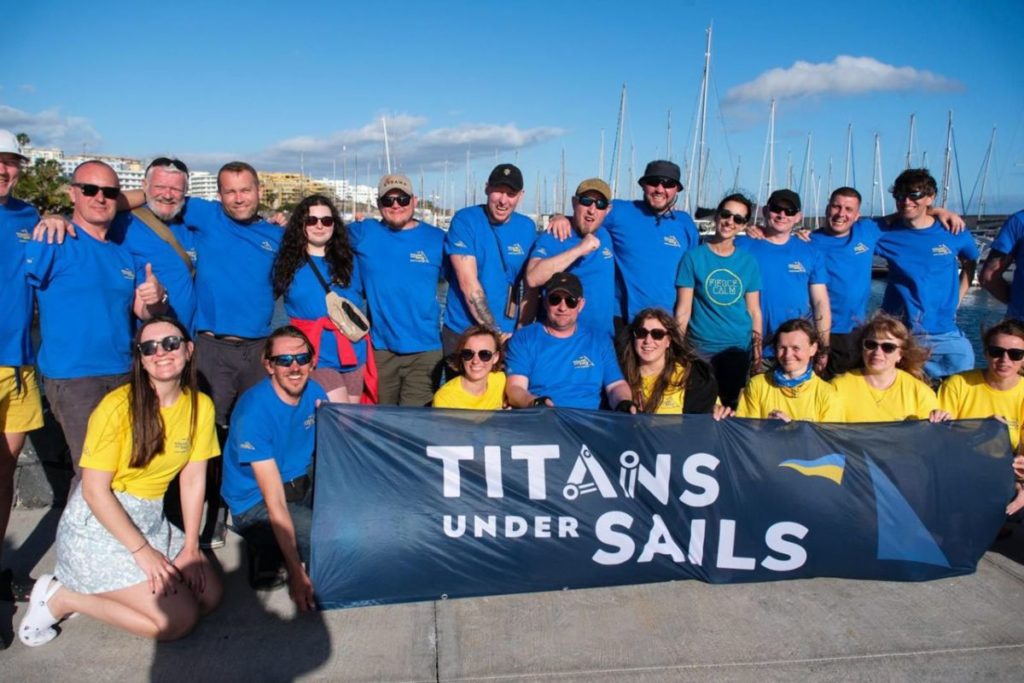 'Titanes en vela': veteranos y heridos de guerra ucranianos se recuperan navegando en Canarias
