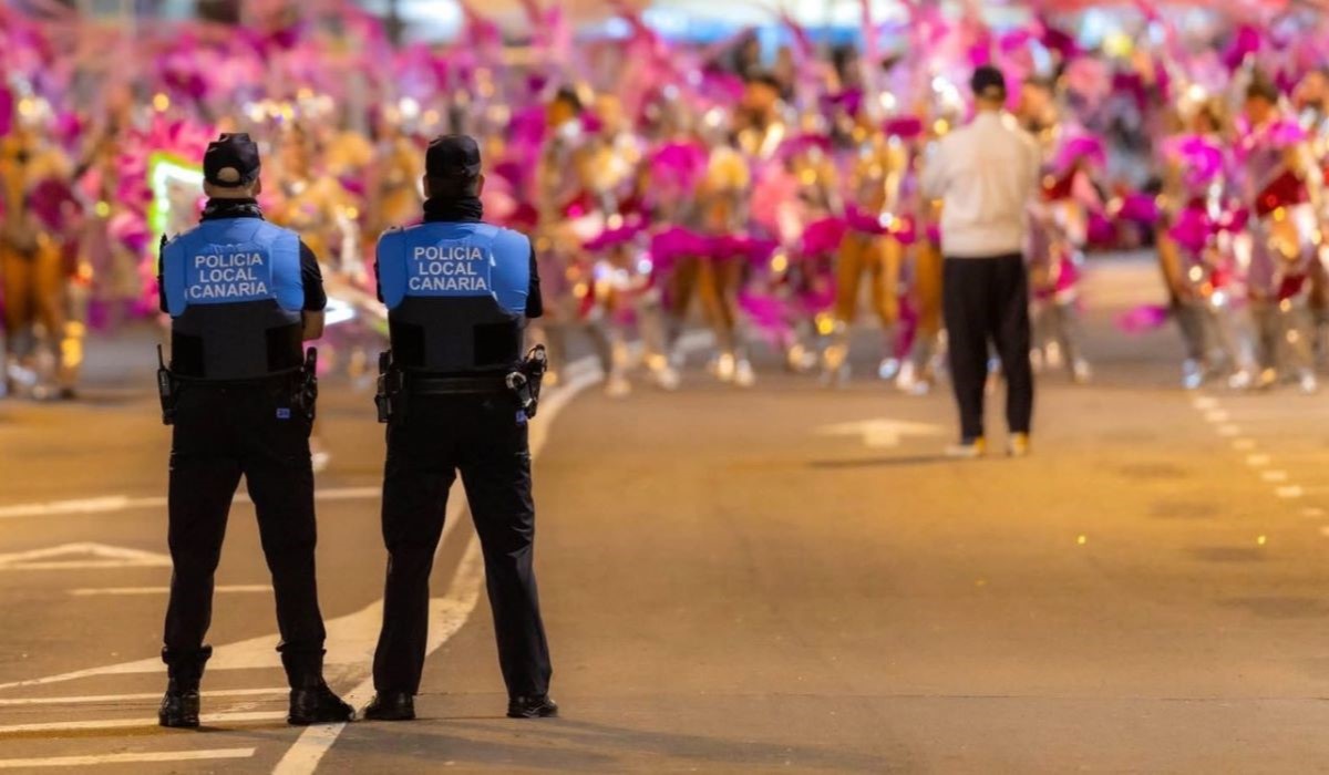¿Perdiste el móvil o la cartera en el Carnaval? La Policía de Santa Cruz explica cómo puedes recuperarlos