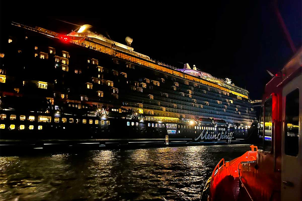 Evacúan de urgencia a un tripulante de un crucero que acababa de salir de Tenerife