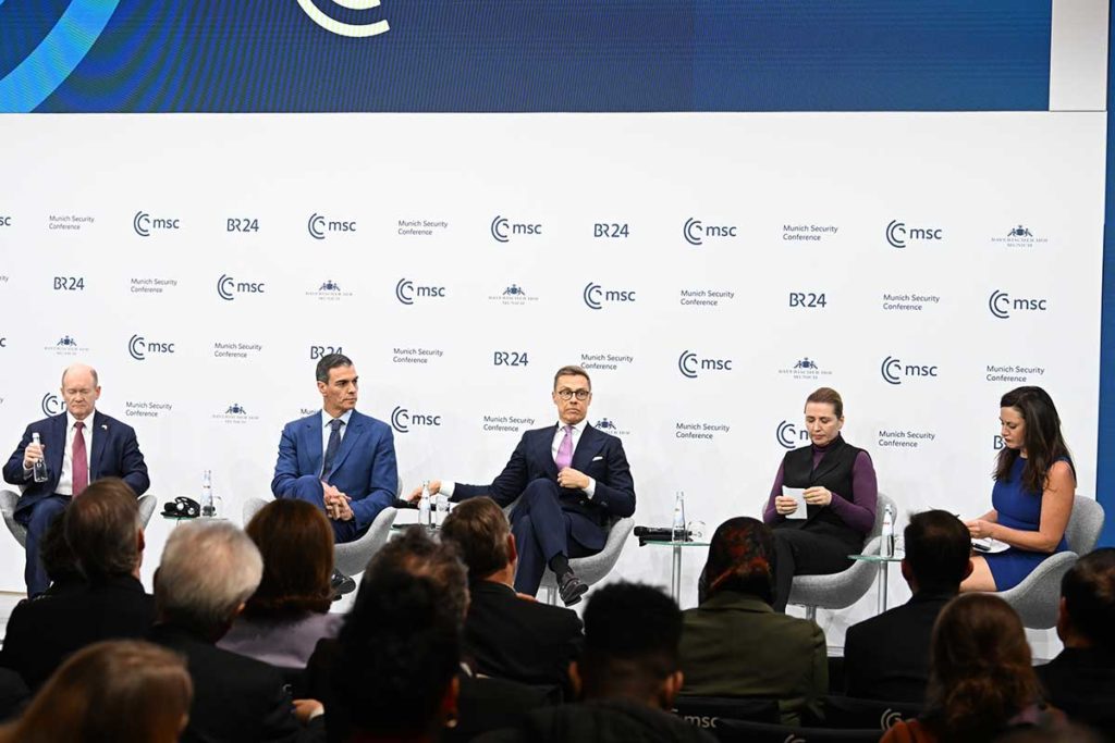 Sánchez rechaza el rearme nuclear: "Es una apuesta peligrosa"