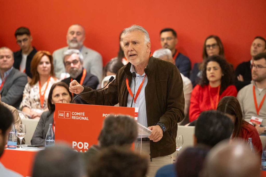 Torres pide a Clavijo un decreto canario con fondos propios para vivienda, sanidad y educación