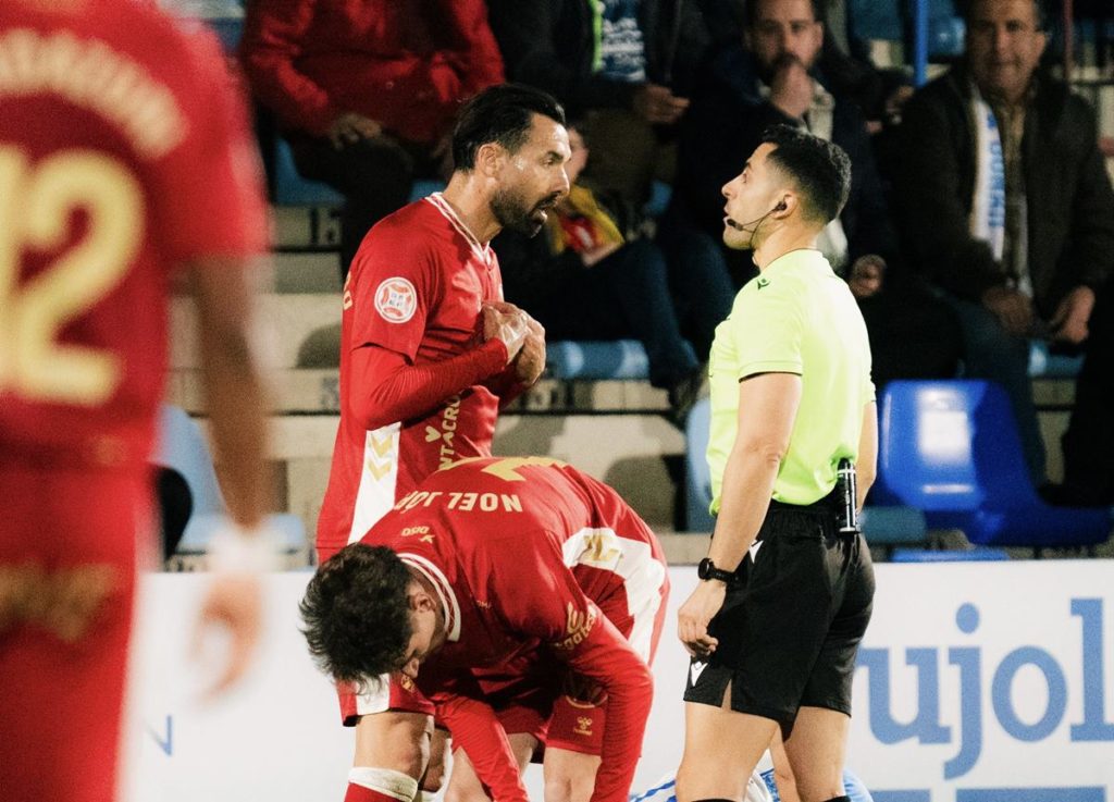 El CD Tenerife empata en Talavera y da un pasito más hacia el ascenso (0-0)