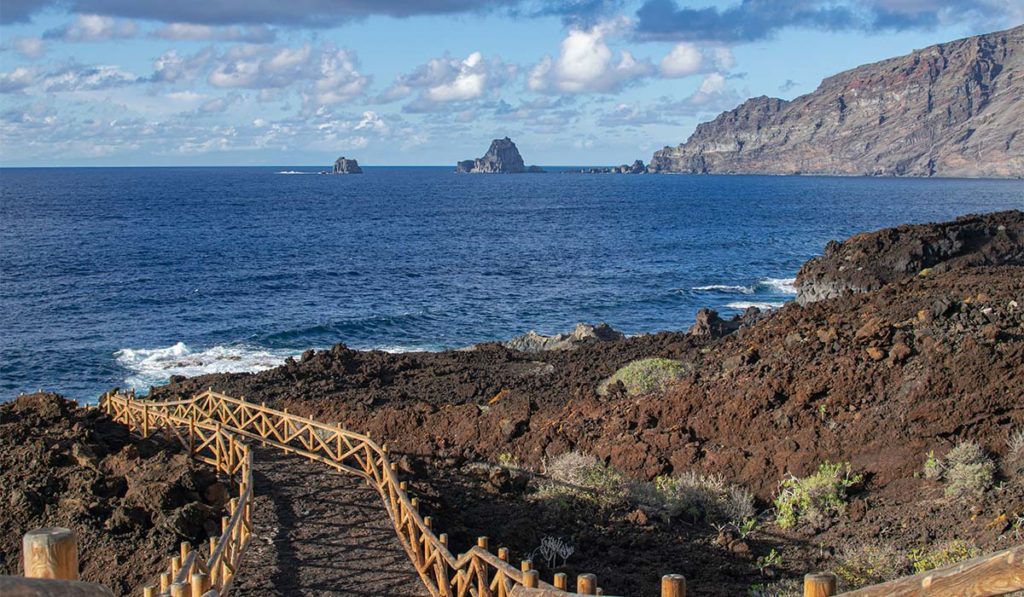 Tragedia en El Hierro: muere una mujer tras caer al mar mientras pescaba