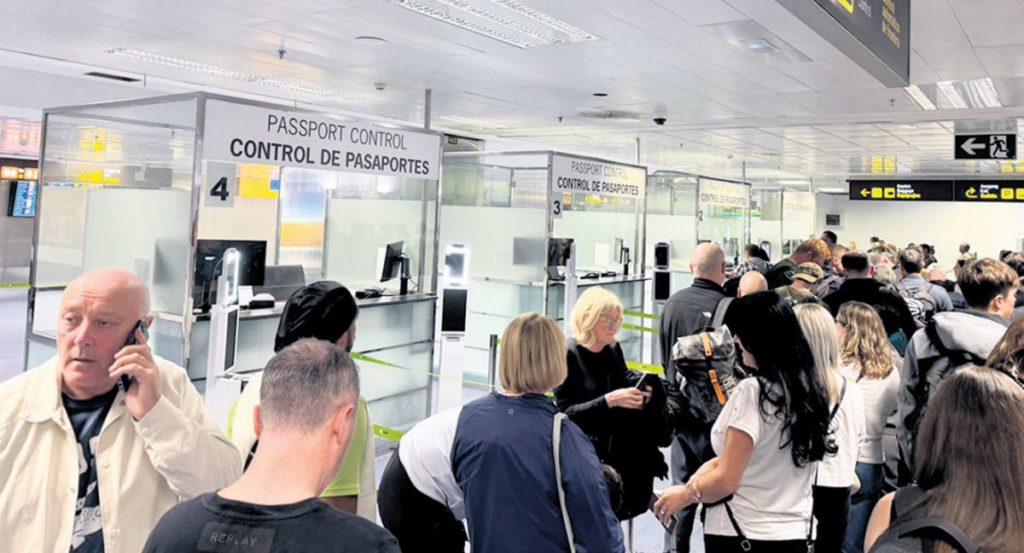 Si viajas a Reino Unido desde España, atento: el permiso que te impedirá subir al avión si no lo tienes ya