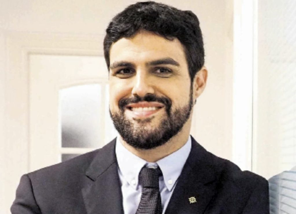 Eduardo Vera: "Los profesionales del cuidado ponemos nuestra propia salud mental en riesgo para ayudar a lade otras personas"