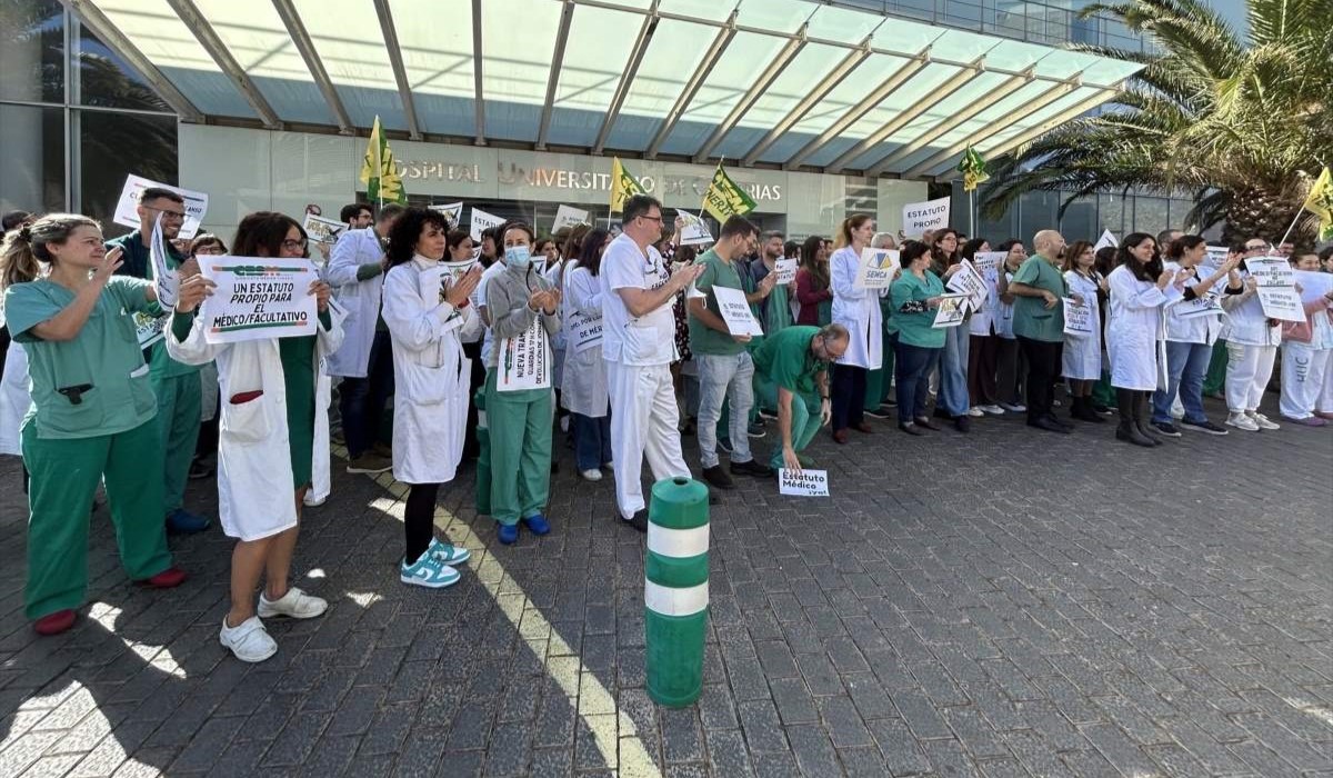 Habrá nuevas cancelaciones: los médicos amplían la huelga en Canarias y señalan a los culpables "de esta deplorable situación"