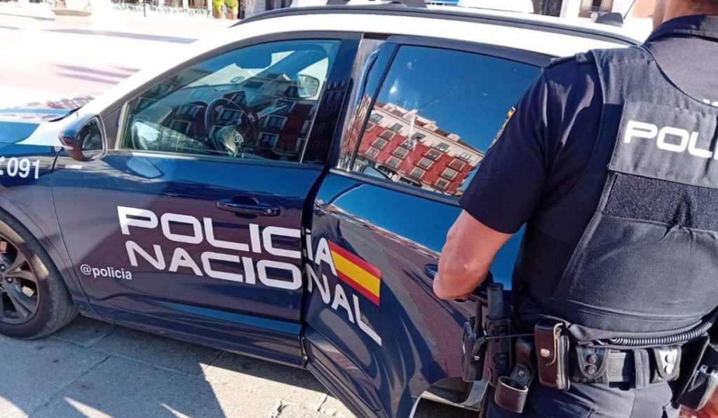 Susto en una cafetería de Gran Canaria: una discusión termina en un ataque con un cuchillo