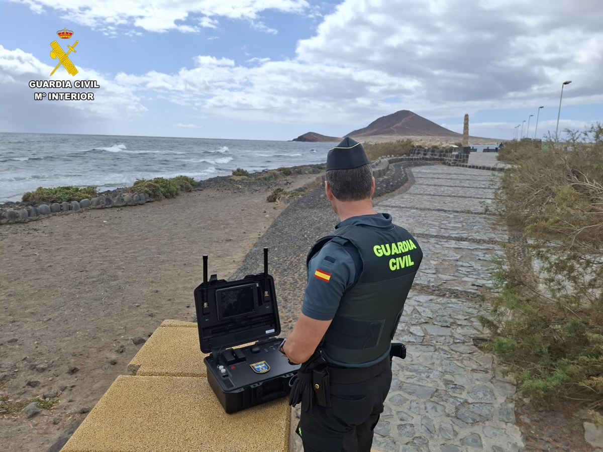 La Guardia Civil intercepta dos drones en El Médano: la imprudencia que puede costar hasta 225.000 euros