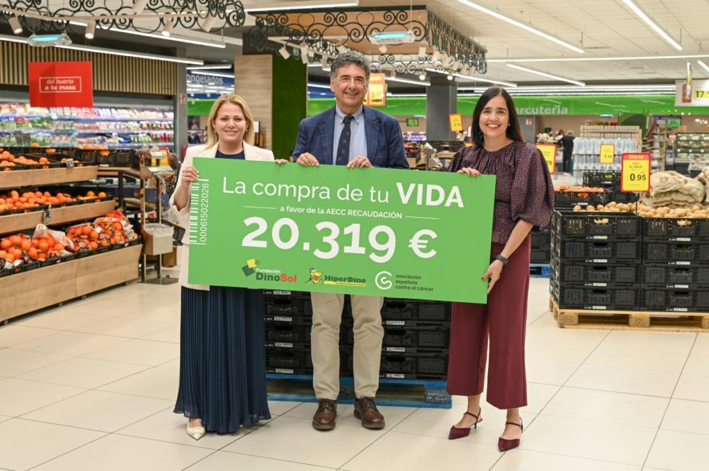 La Fundación DinoSol destina 20.319 euros a la investigación contra el Cáncer con la iniciativa “La Compra de tu Vida”