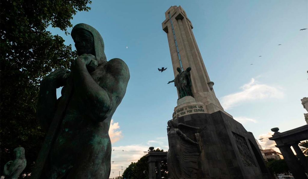 Adiós a la simbología franquista: estos son los lugares de Santa Cruz que Memoria Histórica exige retirar