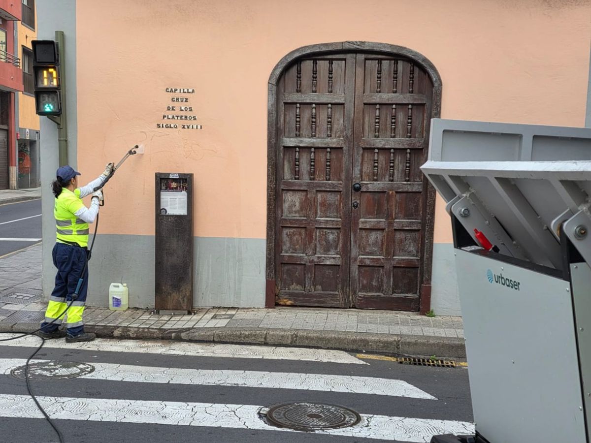 Intervención para eliminar un grafiti. | DA