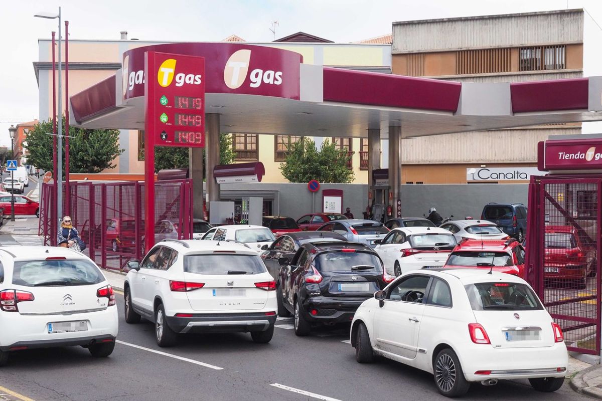 CC pide ahora al Gobierno central que baje el IGIC para paliar el alza del combustible