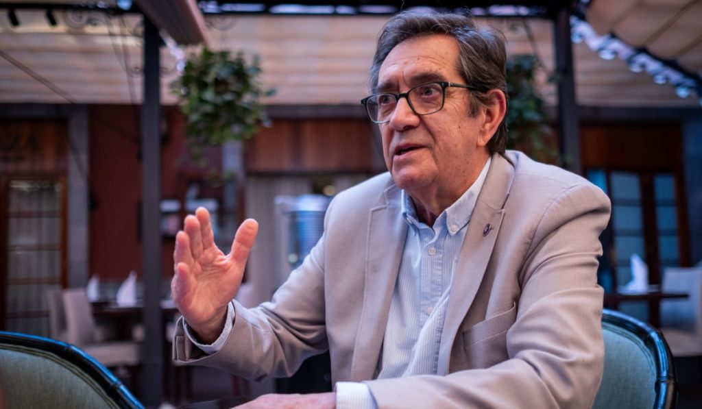 Antonio Martinón: “A los expresidentes les pido que se preocupen por la convivencia, no por la política cotidiana”