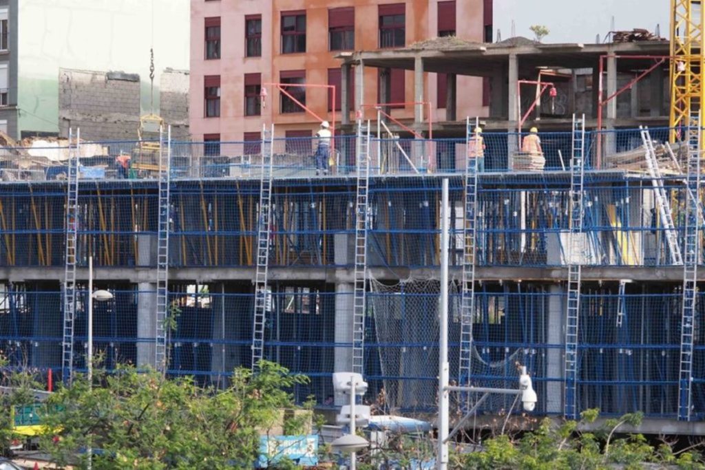 El Gobierno de Canarias cambia las reglas para poder acceder a una vivienda pública: estos son los criterios que tienes que cumplir