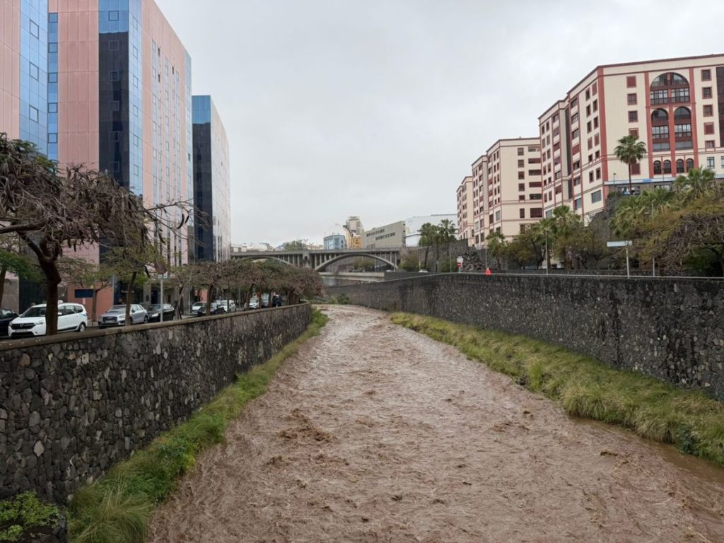 Alerta máxima en Tenerife: el giro inesperado de la borrasca 'Therese' obliga a tomar medidas drásticas