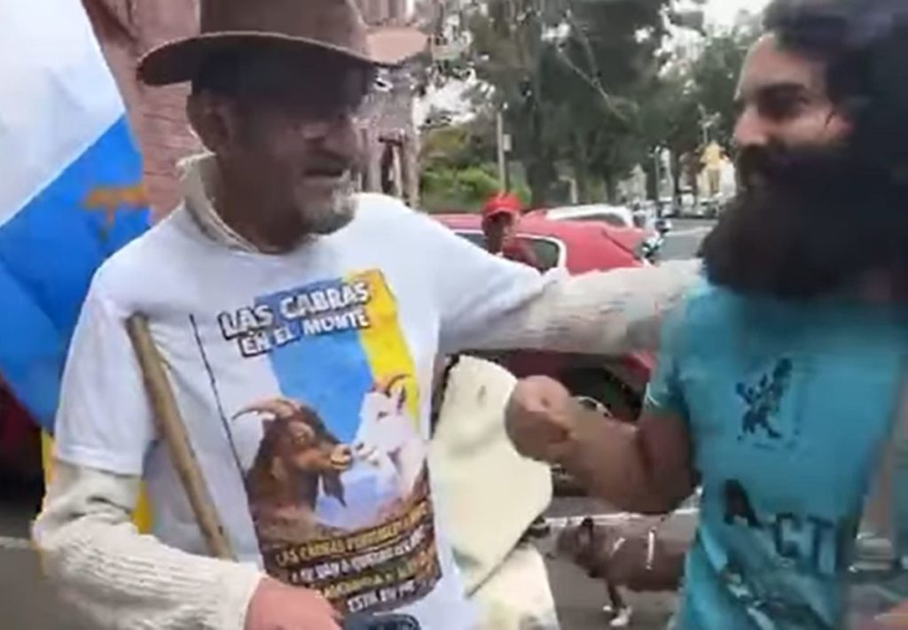 Emotivo respaldo a la protesta de José Manuel, el cabrero de La Matanza que tuvo que vender sus cabras