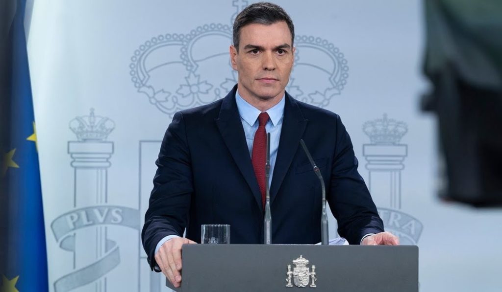 Pedro Sánchez "ruega" a la población de Tenerife que "evite desplazamientos innecesarios" tras el aviso rojo de la AEMET