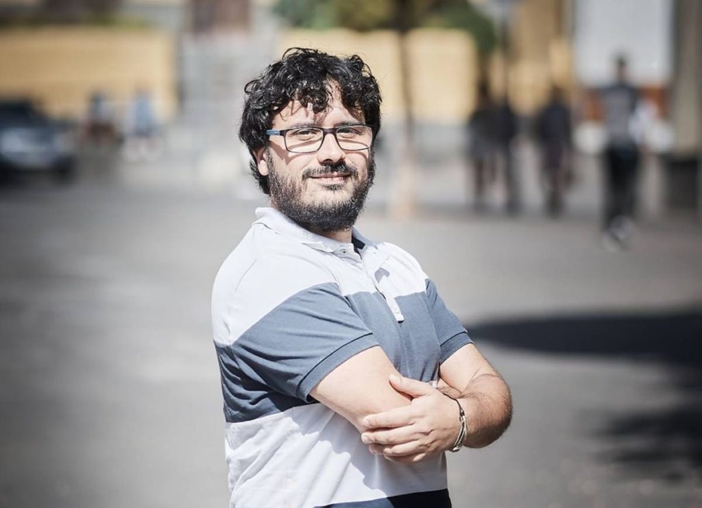 Cristian Morales, neurólogo especialista en cefaleas tensionales y crónicas, migrañas y cefalea de racimo. DA