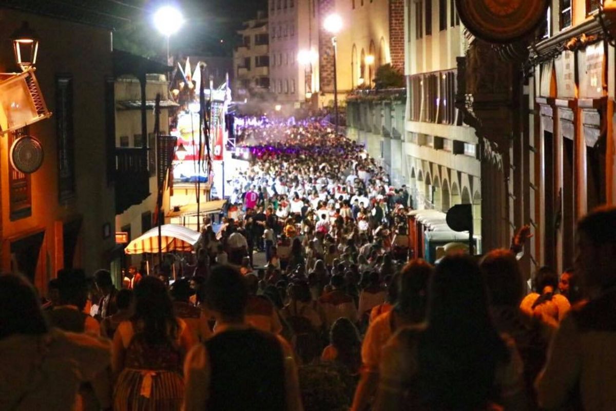La Orotava abre el plazo para solicitar mesa en el Baile de Magos