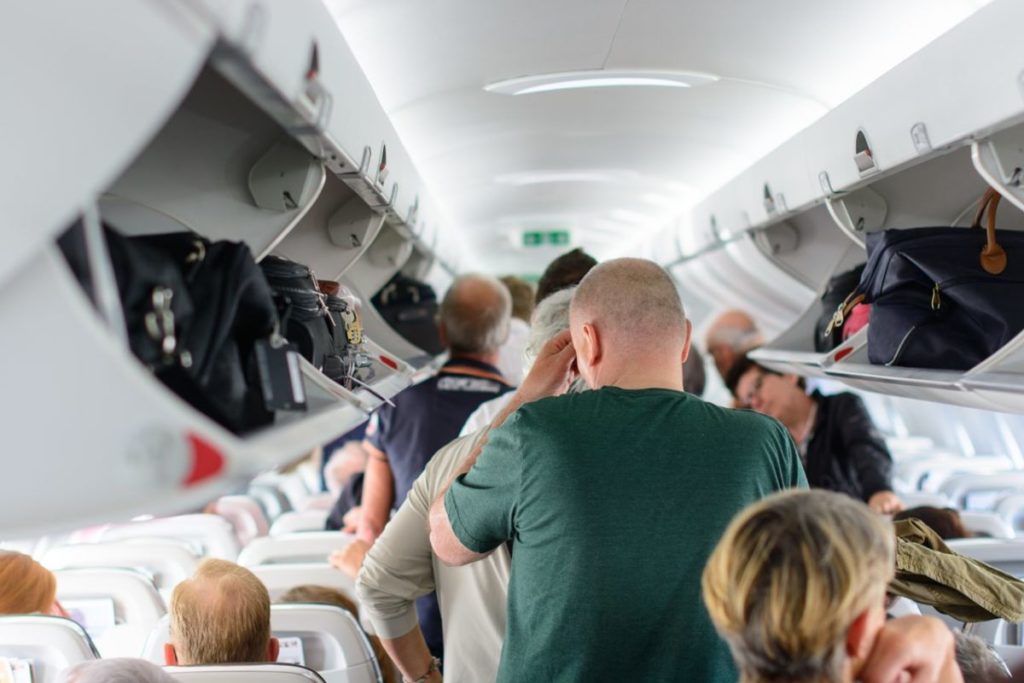Desvían un vuelo a Canarias por una emergencia a bordo