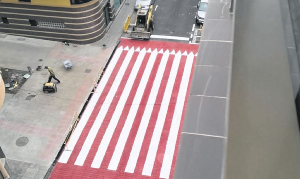 ¿Lo que han pintado en El Médano es un paso de cebra o una pista de atletismo?