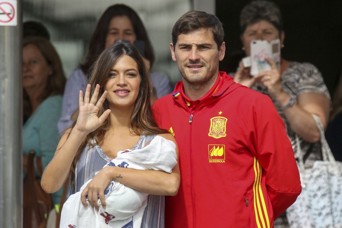 El hijo de Iker Casillas y Sara Carbonero rompe su silencio: "La humildad es lo más importante"