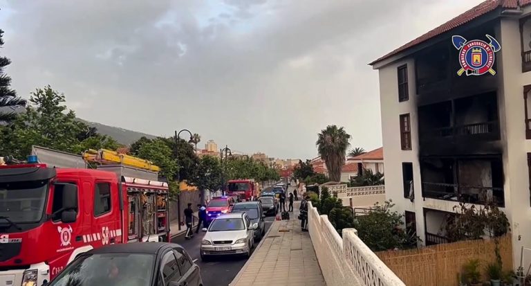 Tragedia de madrugada: un fallecido tras un voraz incendio en Tenerife
