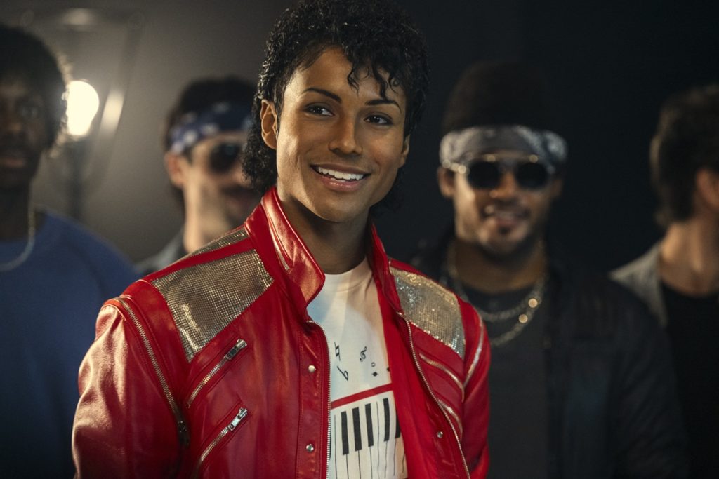 El asombroso parecido físico de Jaafar Jackson con su tío Michael es evidente en el biopic de Antoine Fuqua.