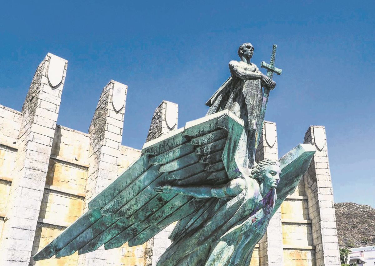 Los expertos sentencian la retirada del monumento a Franco de Santa Cruz de Tenerife