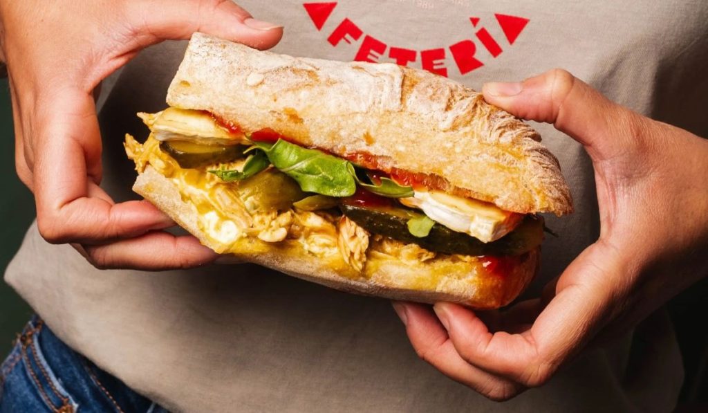 El secreto de los 2 bocadillos canarios que compiten por coronarse como el mejor de España: ¿Qué ingredientes llevan?