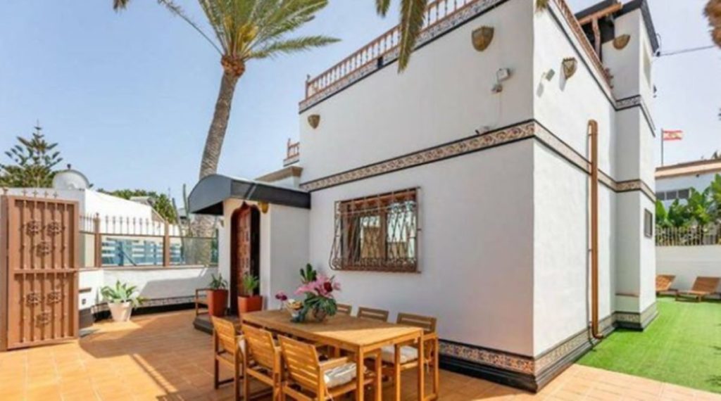 El refugio de lujo que María Patiño ha convertido en su oasis personal en Canarias: lo alquila cuando no está
