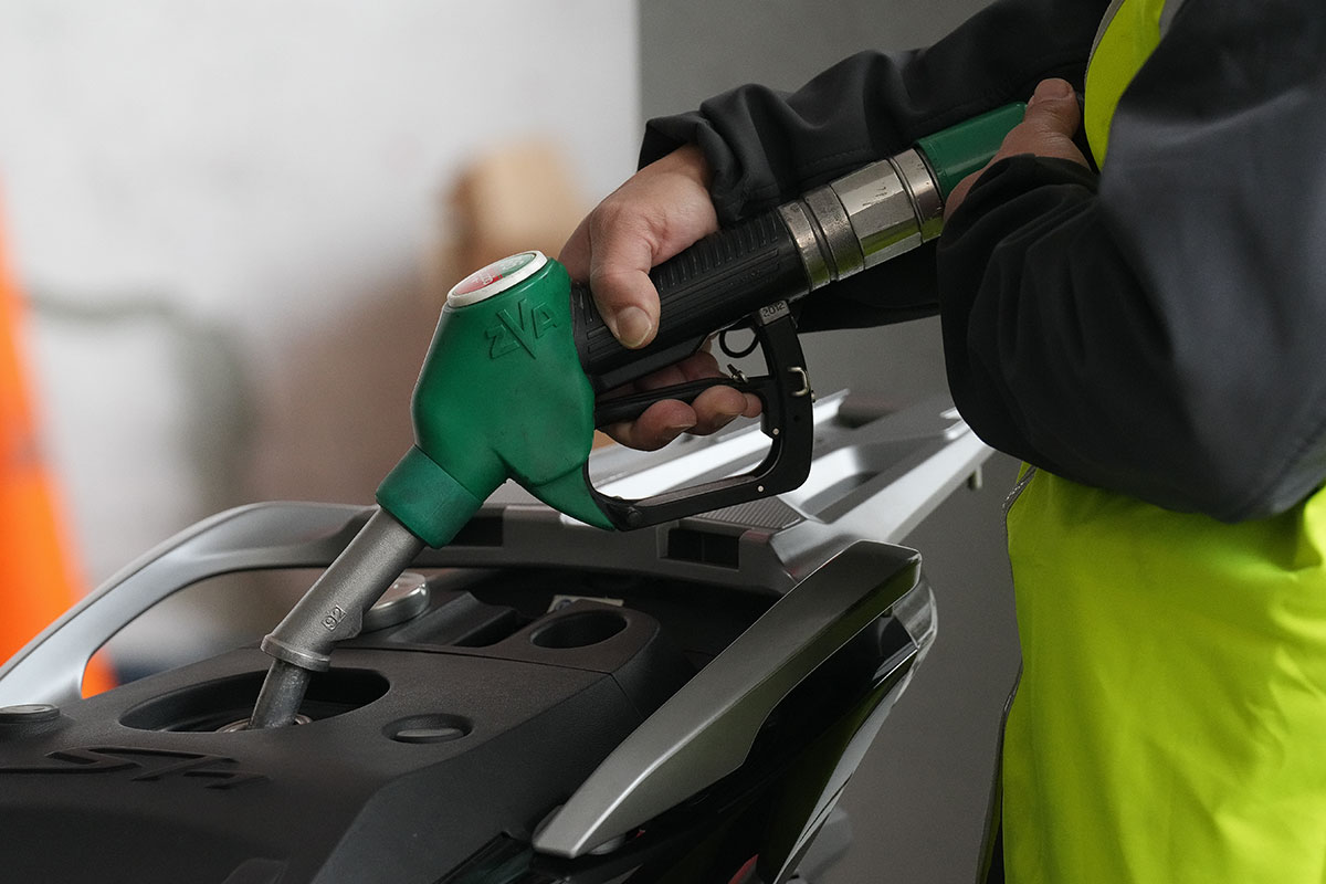 El combustible dispara los precios hasta el 3% en Canarias en marzo