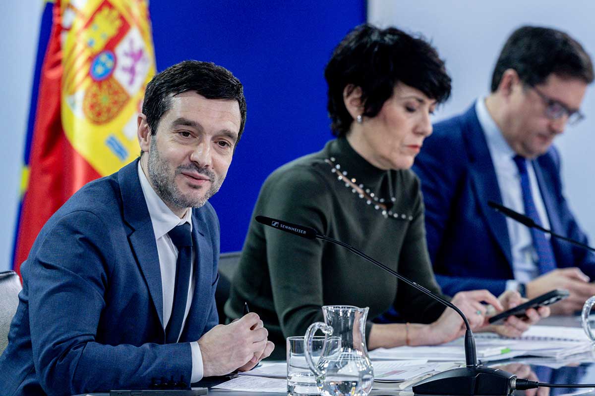 Confirmado por el Gobierno: las familias recibirán una ayuda universal de 200 euros al mes por cada hijo a cargo
