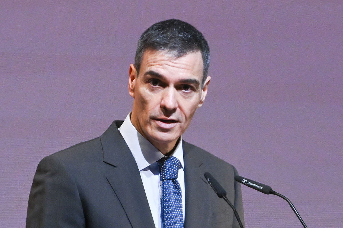España da una lección a Europa: los niños podrán llamar gratis desde las tiendas para retrasar tener su primer móvil