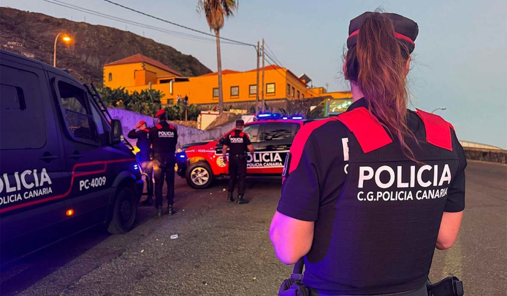 Pánico en Gran Canaria: un hombre armado con un hacha ataca una ambulancia y siembra el caos