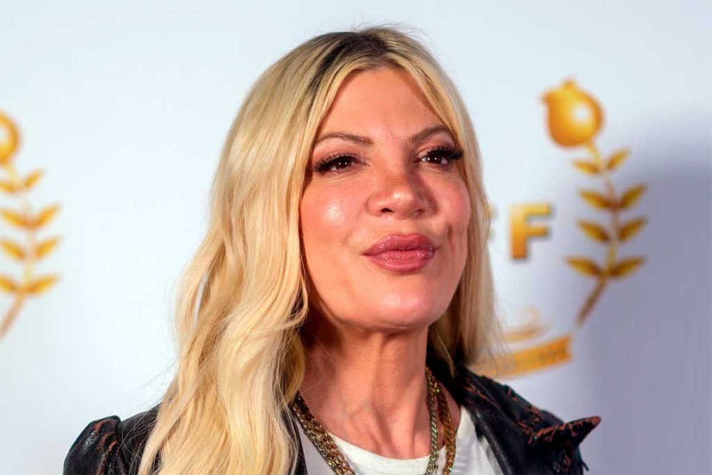 Tori Spelling, la actriz de 'Sensación de vivir', hospitalizada junto a cuatro de sus hijos tras un grave accidente de coche