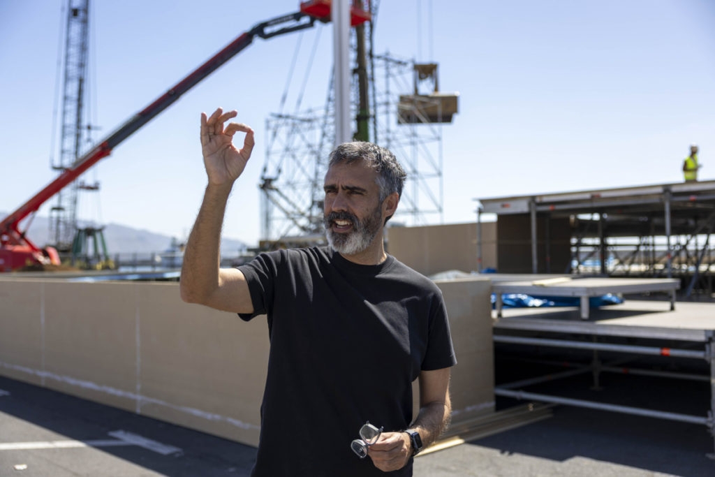 El altar del papa León XIV en Tenerife se construirá con madera de cayucos. | Miguel Barreto
