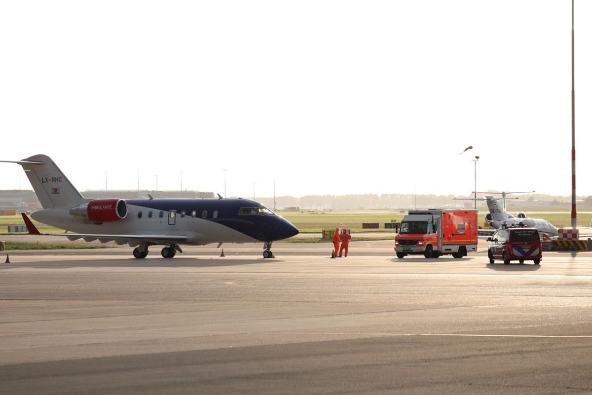 Hantavirus.- Trasladados a Ámsterdam los dos contagiados que pararon en Canarias, en un nuevo avión medicalizado