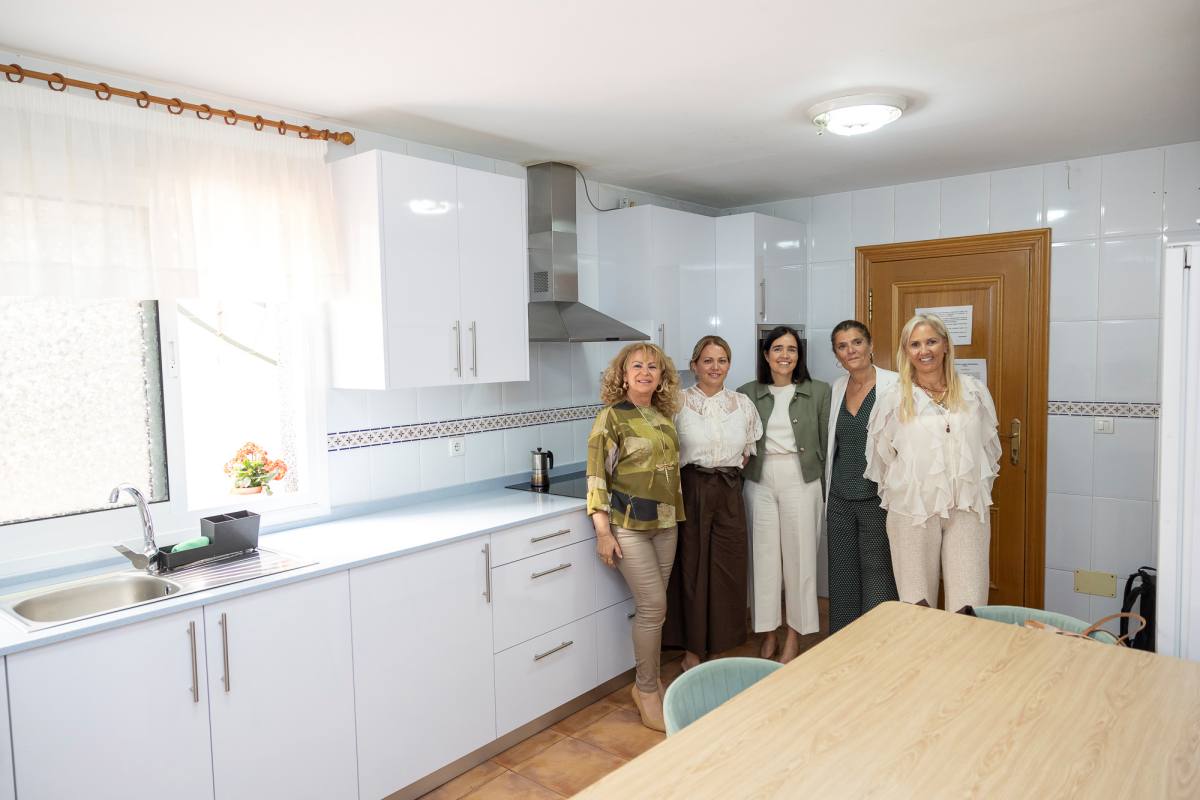 La Fundación DinoSol y Alejandro Da Silva inauguran el comedor cocina de la Casa Hogar de la ONG de atención a menores con leucemia y sus familiares