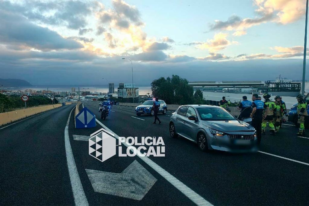 Un conductor drogado en sentido contrario provoca un grave accidente en la TF-5