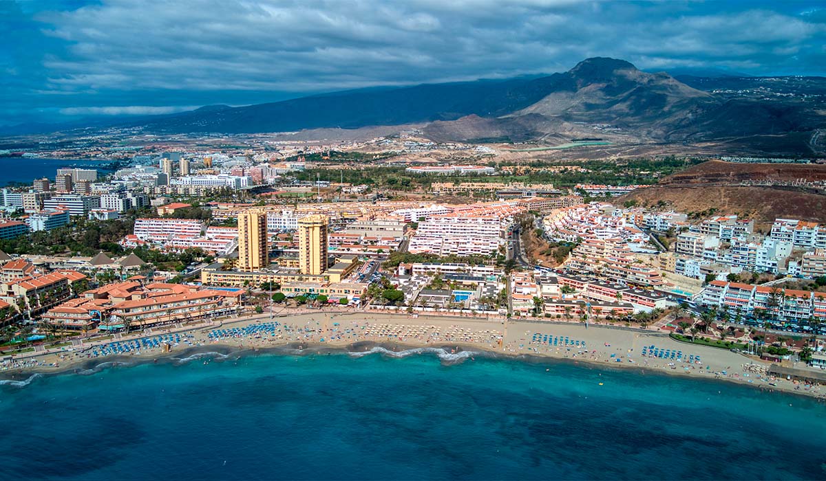 Detenido un hombre por agresión sexual a una joven en una playa del sur de Tenerife