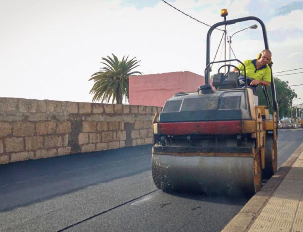Santa Cruz de Tenerife asfaltará 16 calles del distrito Suroeste