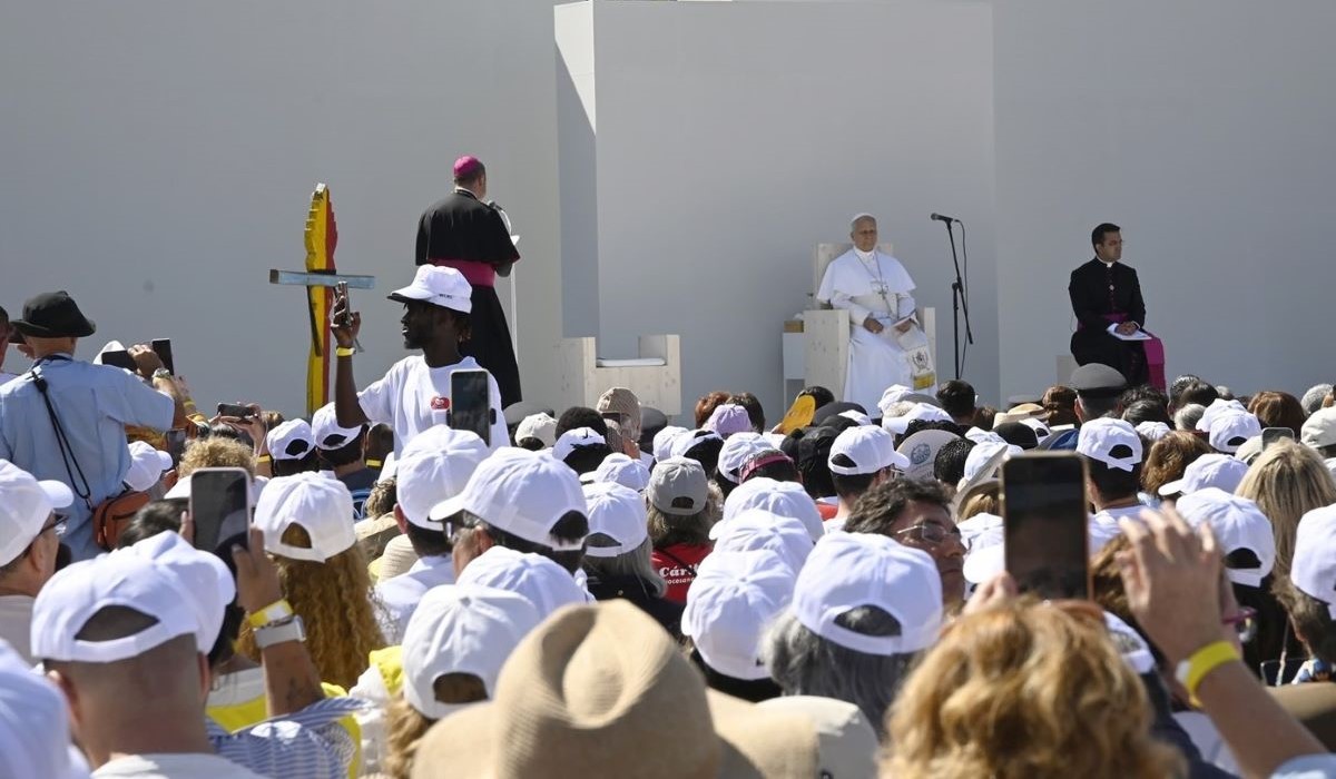 Darwin Rivas, cura de El Hierro, tajante ante el papa: "Seguiremos dando todo sin esperar nada a cambio"