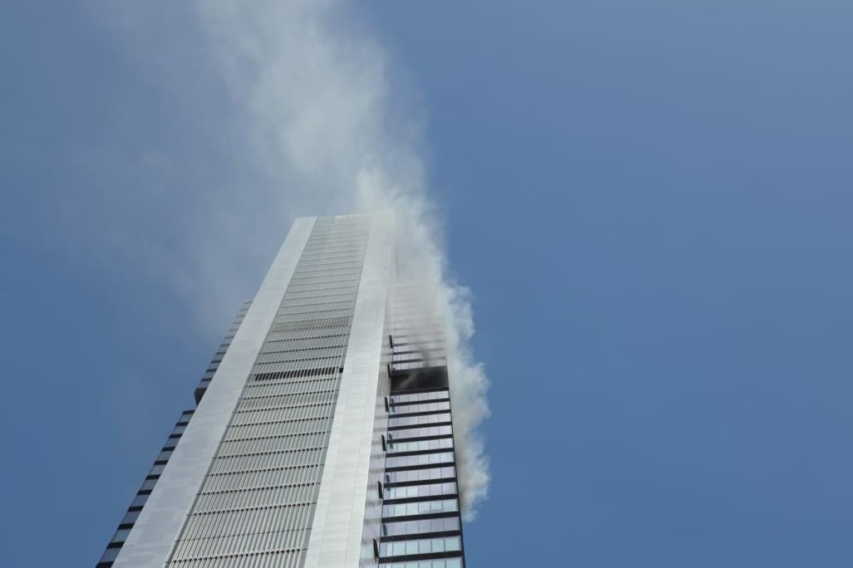 Todo lo que se sabe sobre el incendio en las Cuatro Torres de Madrid: evacuados, confinados y un antecedente que se repite