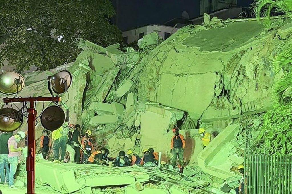 El balance de fallecidos por los terremotos en Venezuela se eleva a 164 y la Embajada activa un teléfono de emergencia en Canarias